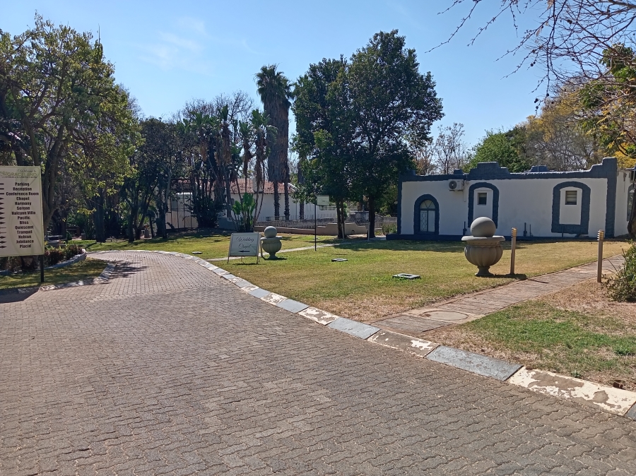 11 Bedroom Property for Sale in De Wildt North West